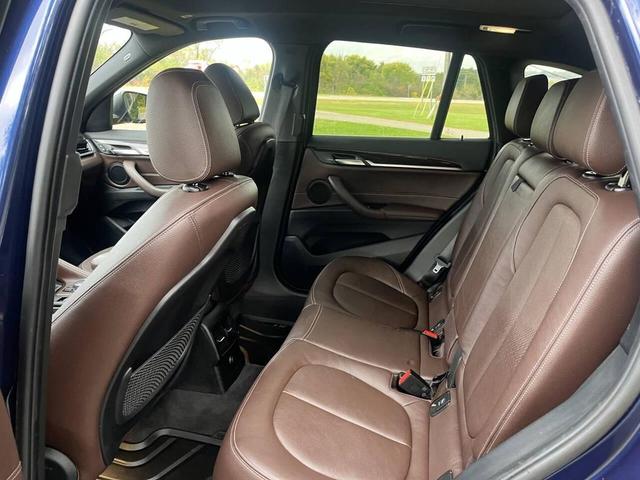 Photo of 2017 BLUE BMW X1