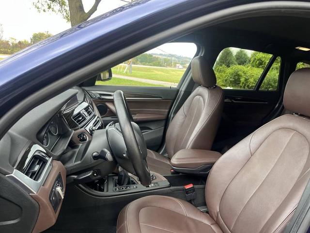 Photo of 2017 BLUE BMW X1