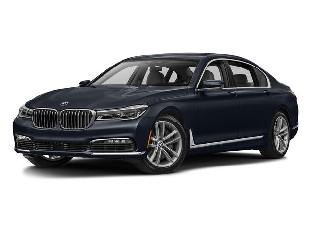 Photo of 2016 BLUE BMW 750