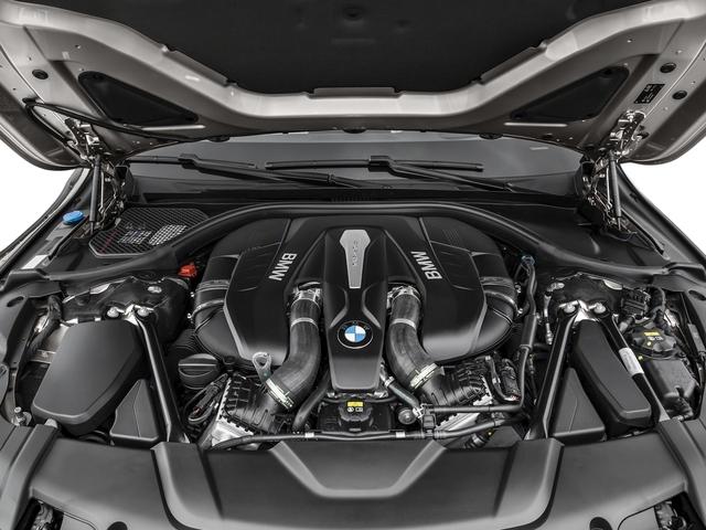 Photo of 2016 BLUE BMW 750