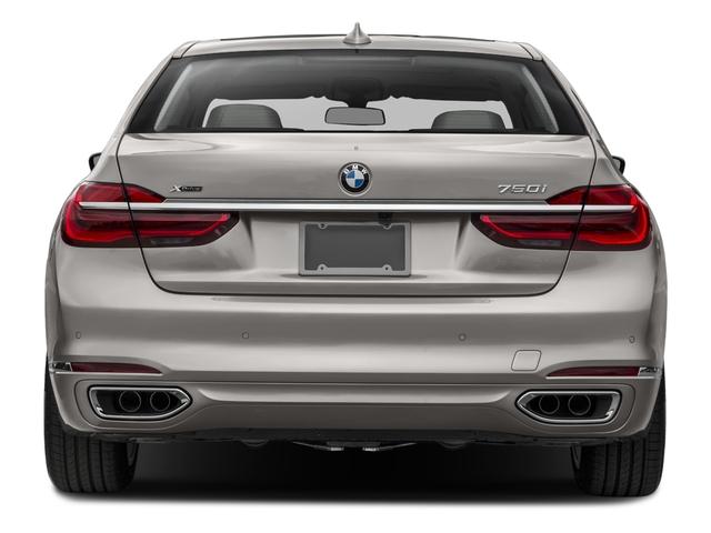 Photo of 2016 BLUE BMW 750