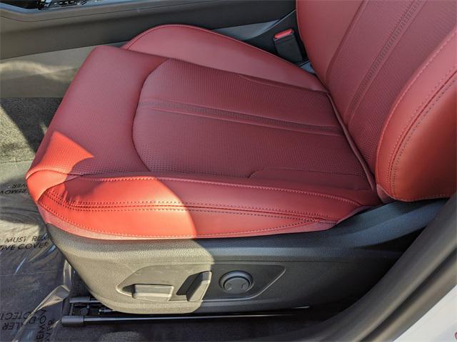 Photo of 2026 Snow White Pearl Kia K5