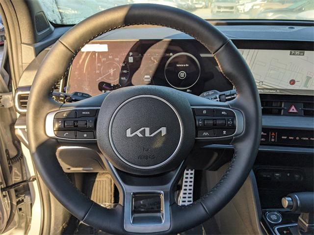 Photo of 2025 Wolf Gray/Ebony Black Roof Kia Sportage