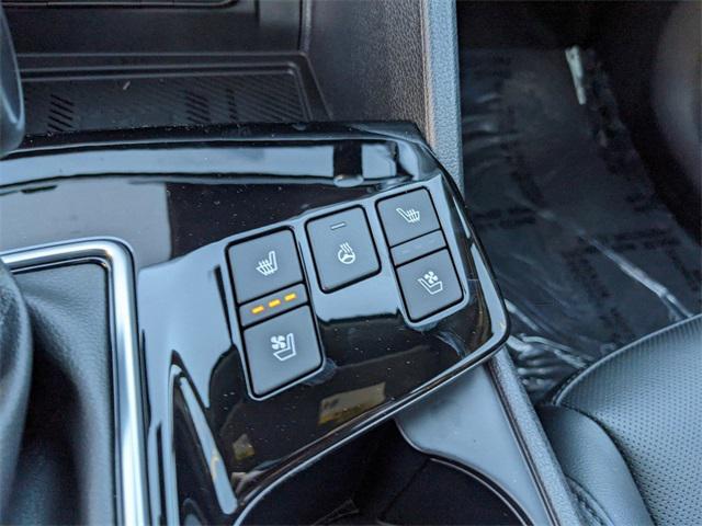 Photo of 2025 Wolf Gray/Ebony Black Roof Kia Sportage