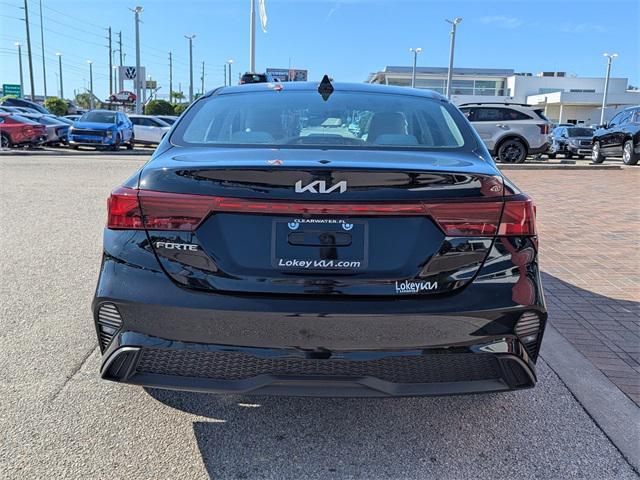 Photo of 2023 Aurora Black Kia Forte