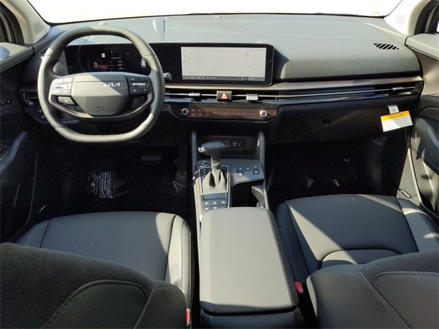 Photo of 2026 Wolf Gray Kia Sportage