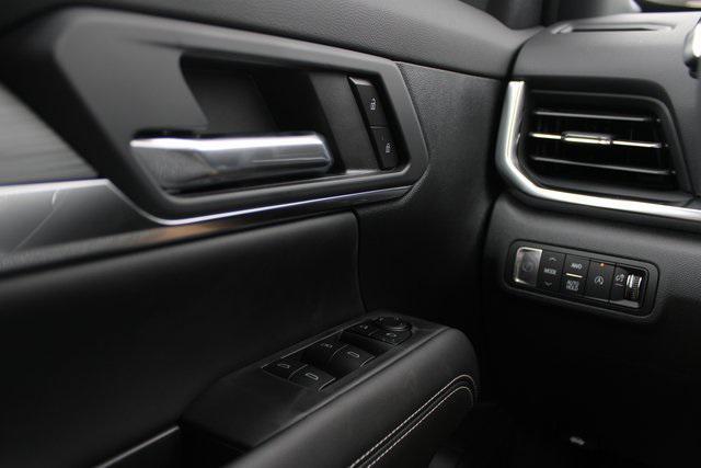 Photo of 2026 Summit White GMC Terrain