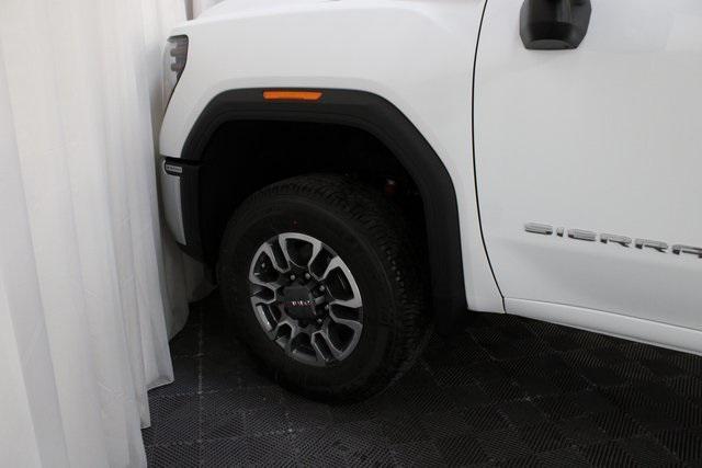Photo of 2025 Summit White GMC Sierra 2500