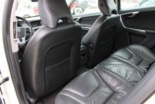 Photo of 2013 Ice White Volvo S60