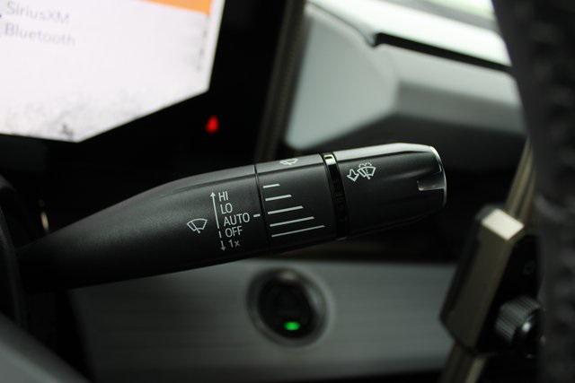 Photo of 2025 Void Black GMC HUMMER EV Pickup