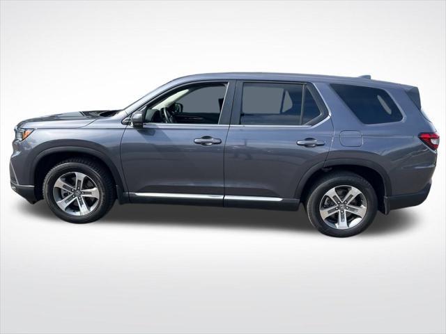 Photo of 2024 Modern Steel Metallic Honda Pilot