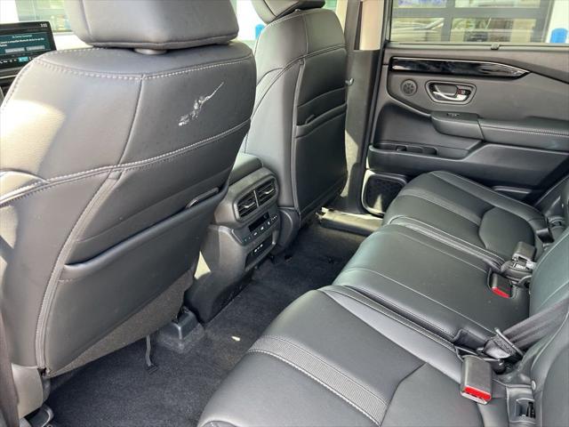 Photo of 2024 Modern Steel Metallic Honda Pilot