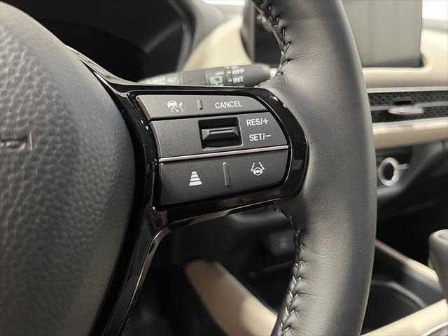 Photo of 2026 Solar Silver Metallic Honda HR-V