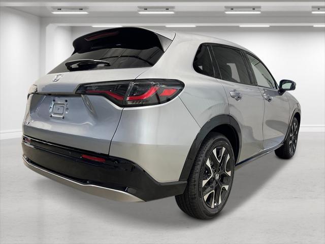 Photo of 2026 Solar Silver Metallic Honda HR-V