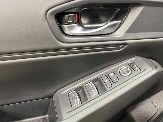 Photo of 2025 Platinum White Pearl Honda Accord