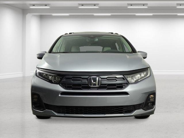Photo of 2026 Solar Silver Metallic Honda Odyssey