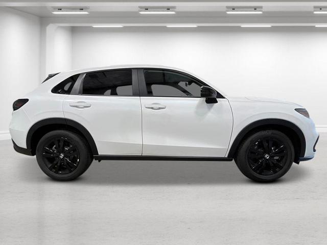 Photo of 2026 Platinum White Pearl Honda HR-V