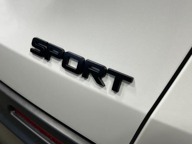 Photo of 2026 Platinum White Pearl Honda HR-V