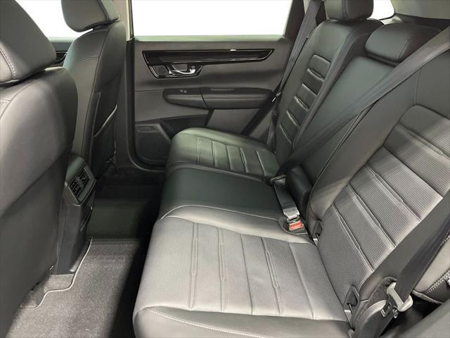 Photo of 2026 Solar Silver Metallic Honda CR-V
