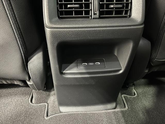 Photo of 2026 Solar Silver Metallic Honda CR-V