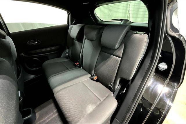 Photo of 2022 Crystal Black Pearl Honda HR-V