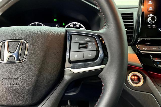 Photo of 2025 Sonic Gray Pearl Honda Odyssey