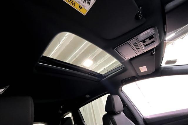 Photo of 2025 Sonic Gray Pearl Honda Odyssey
