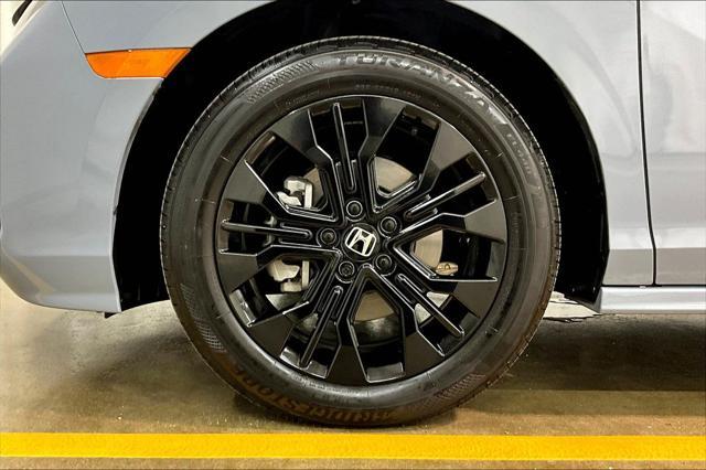 Photo of 2025 Sonic Gray Pearl Honda Odyssey