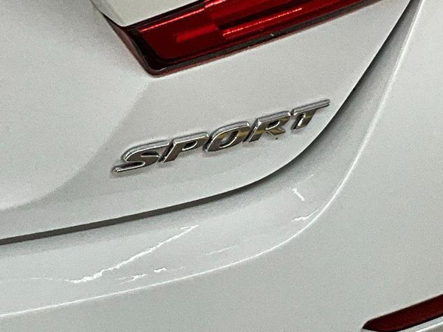 Photo of 2018 Platinum White Pearl Honda Accord