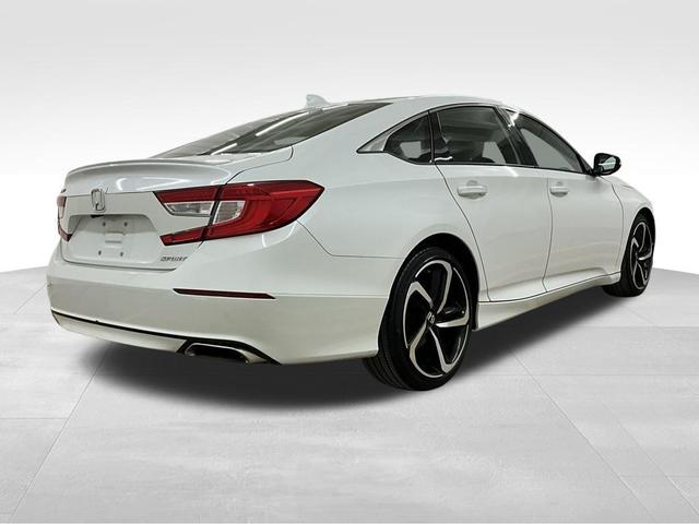 Photo of 2018 Platinum White Pearl Honda Accord
