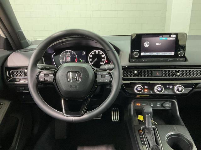 Photo of 2025 Platinum White Pearl Honda Civic