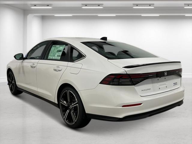 Photo of 2025 Platinum White Pearl Honda Accord Hybrid