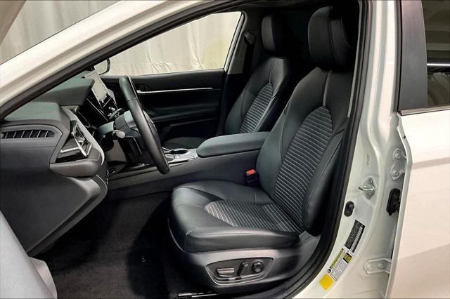 Photo of 2024 Ice Cap Toyota Camry