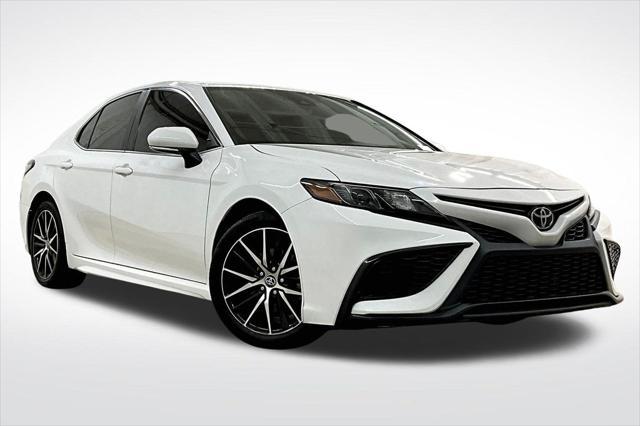 Photo of 2024 Ice Cap Toyota Camry
