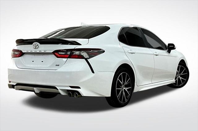 Photo of 2024 Ice Cap Toyota Camry