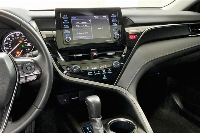 Photo of 2024 Ice Cap Toyota Camry