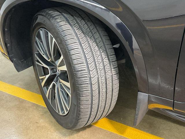 Photo of 2021 Onyx Black Metallic Volvo XC90