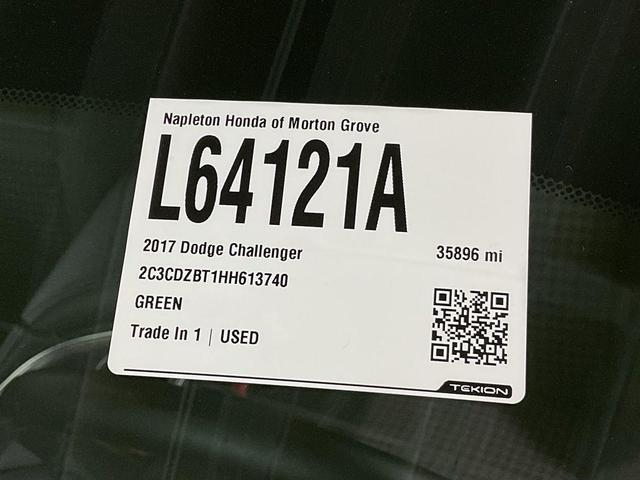 Photo of 2017 Green Go Clearcoat Dodge Challenger