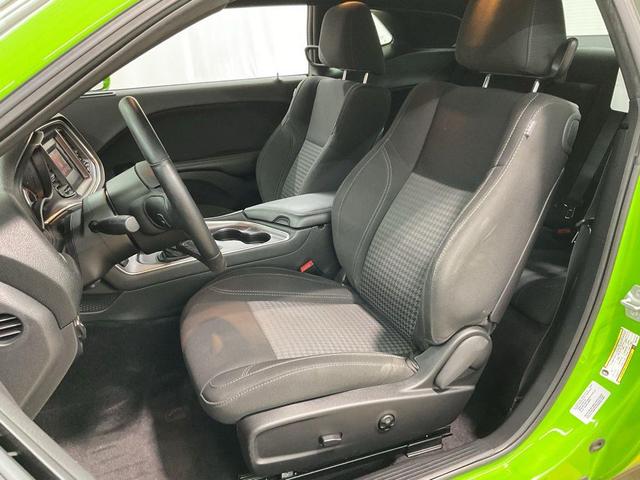 Photo of 2017 Green Go Clearcoat Dodge Challenger