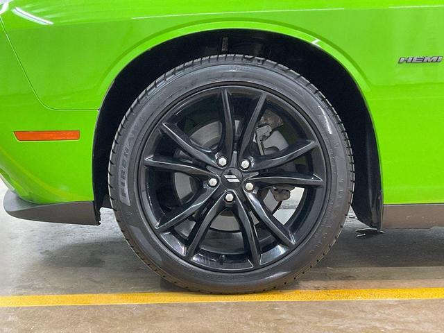 Photo of 2017 Green Go Clearcoat Dodge Challenger