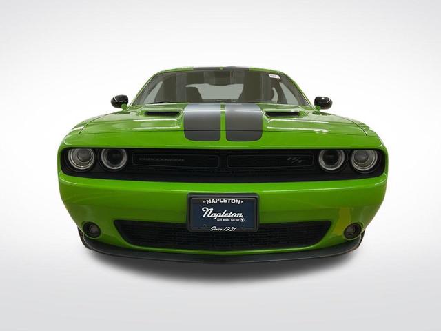 Photo of 2017 Green Go Clearcoat Dodge Challenger