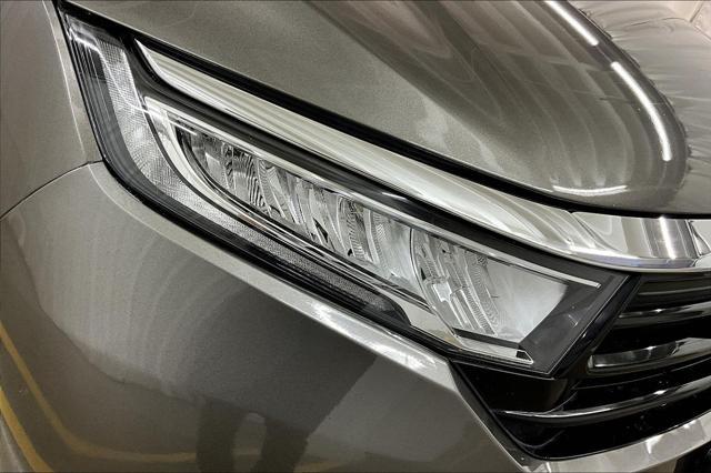 Photo of 2021 Brown Honda Odyssey