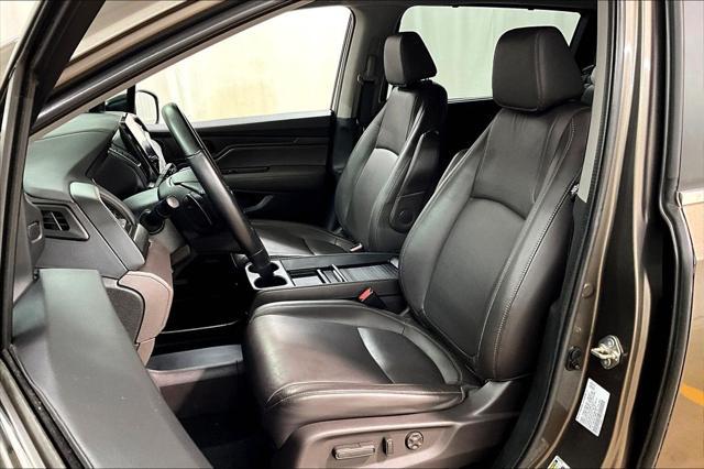 Photo of 2021 Brown Honda Odyssey