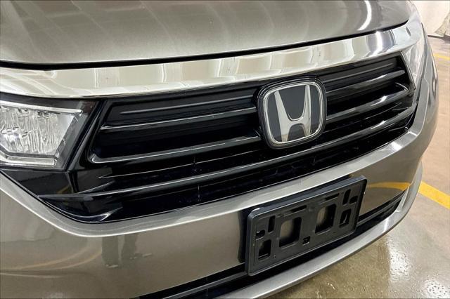 Photo of 2021 Brown Honda Odyssey