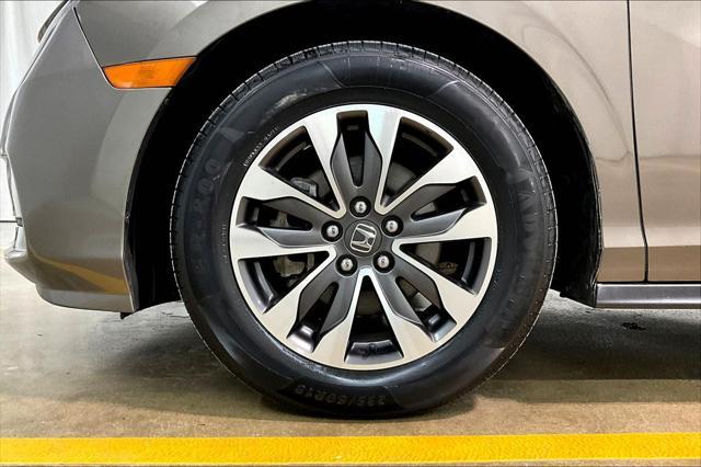 Photo of 2021 Brown Honda Odyssey