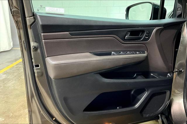 Photo of 2021 Brown Honda Odyssey