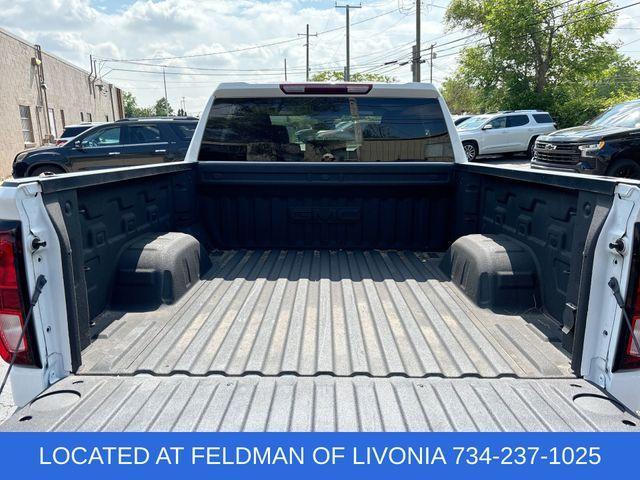 Photo of 2023 Summit White GMC Sierra 1500
