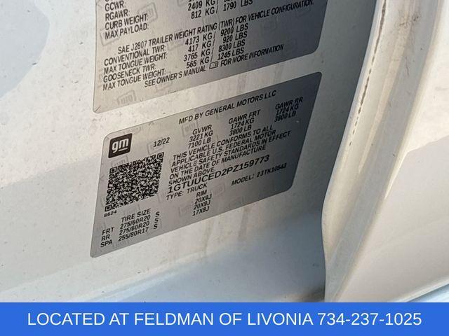 Photo of 2023 Summit White GMC Sierra 1500