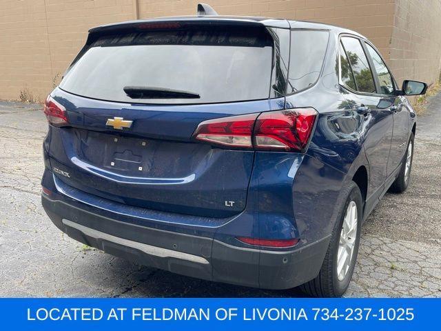 Photo of 2022 Blue Glow Metallic Chevrolet Equinox