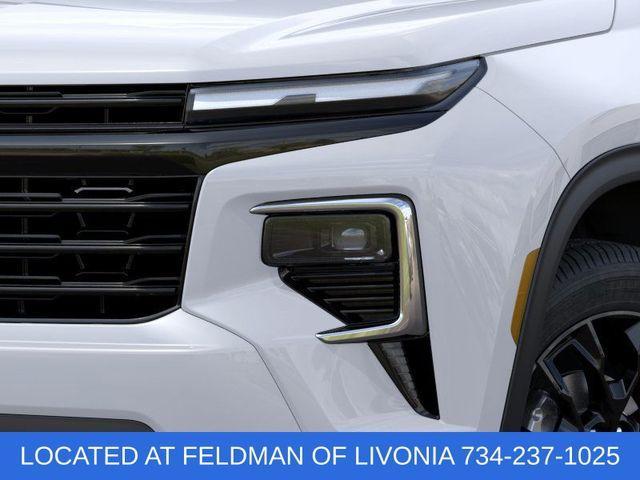 Photo of 2026 Summit White Chevrolet Traverse